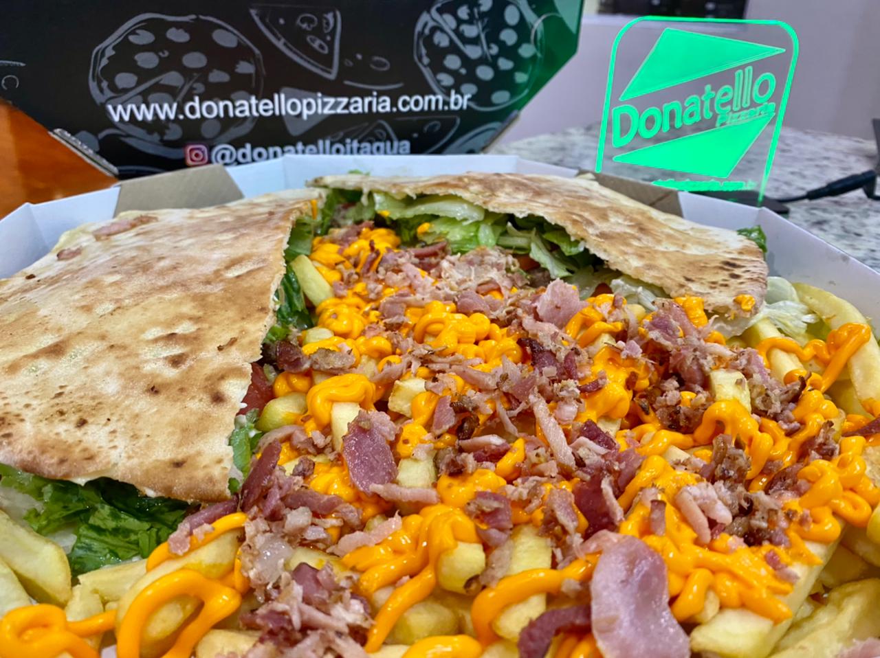 BEIRUTE + BATATA FRITA COM CHEDDAR E BACON + REFRI R$ 72,00