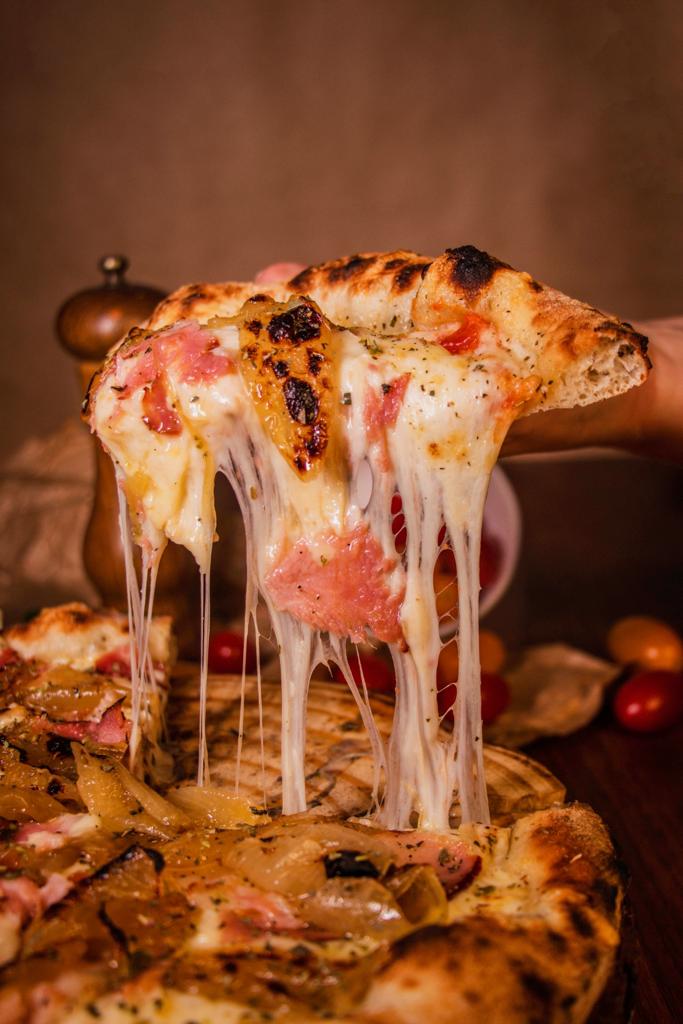 Pizza salgada grande