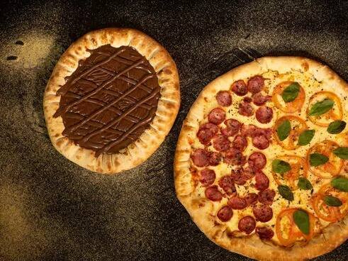 Pizza 8 Fatias e 35cm + Broto 4 Fatias - Chocolate