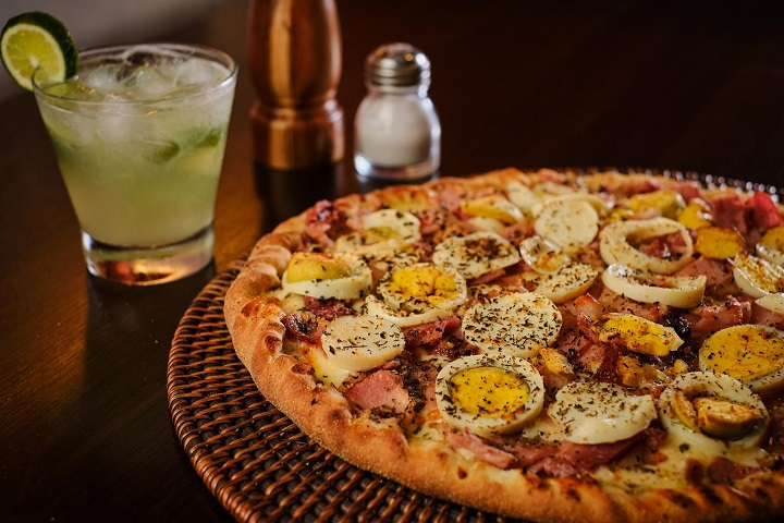 Pizza Média
