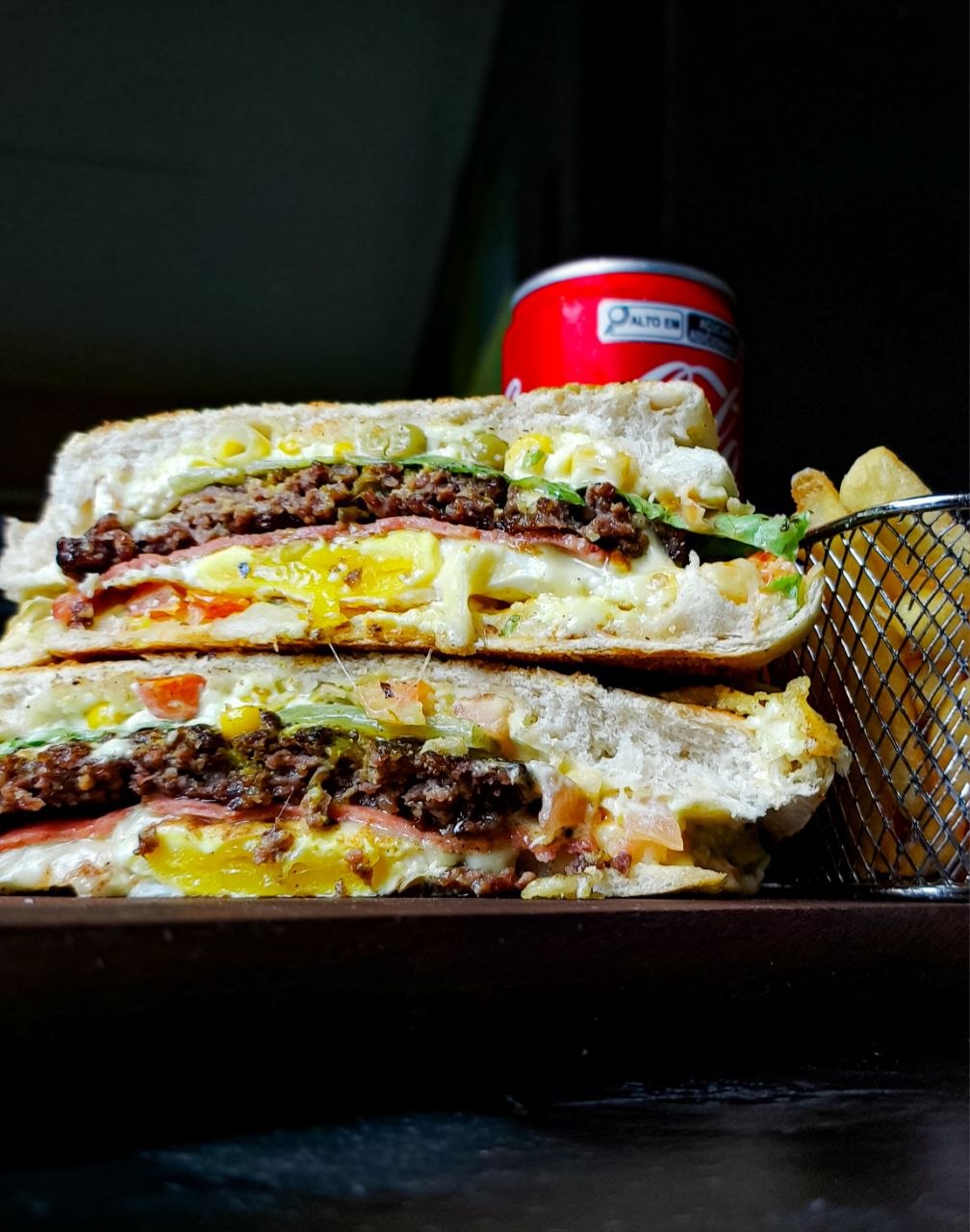 COMBO XIS SALADA + FRITAS 150G + COCA LATA