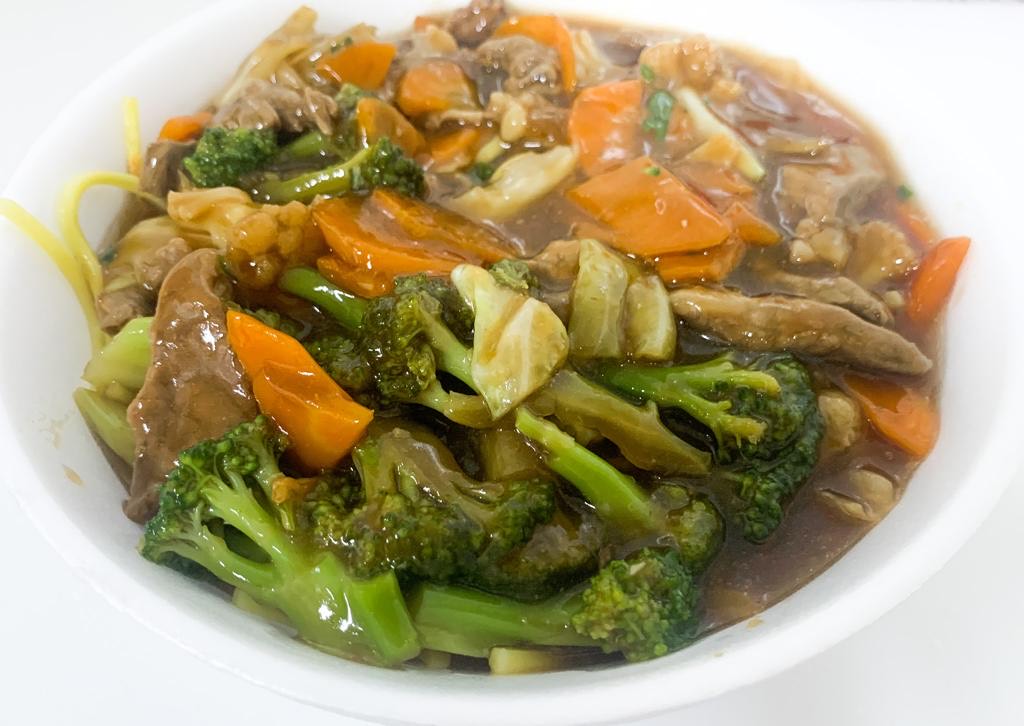 Acumule 10 pontos e ganhe 1 Yakisoba tradicional grande