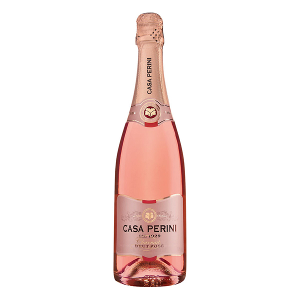Espumantes: Espumante Casa Perini Brut Rosé 750ml - Espumante brut rose, elaborado pelo método Charmat, onde o vinho realiza a segunda fermentação em tanques herméticos de aço inoxidável conhecidos como autoclaves, climatizado a uma temperatura permanente de 12°C. Possui cor rosé cereja, bri