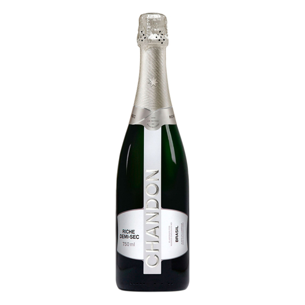 Espumantes: Espumante Chandon Riche Demi Sec 750ml - Este Chandon harmoniza frescor do Riesling Itálico com deliciosos aromas frutados do Chardonnay e cresce em complexidade e maciez com a típica estrutura do Pinot Noir. Possui cor amarela dourada, uma espuma abundante com formação de um cola