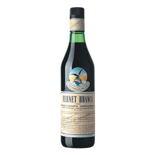 Destilados: Aperitivo Fernet-Branca 750ml - A Fernet Branca é sinônimo de qualidade e prestígio internacional. Trata-se de uma infusão de dezenas de ervas aromáticas, sendo um produto com personalidade única, graças à cuidadosa seleção e sábia combinação dos ingredientes que compõem