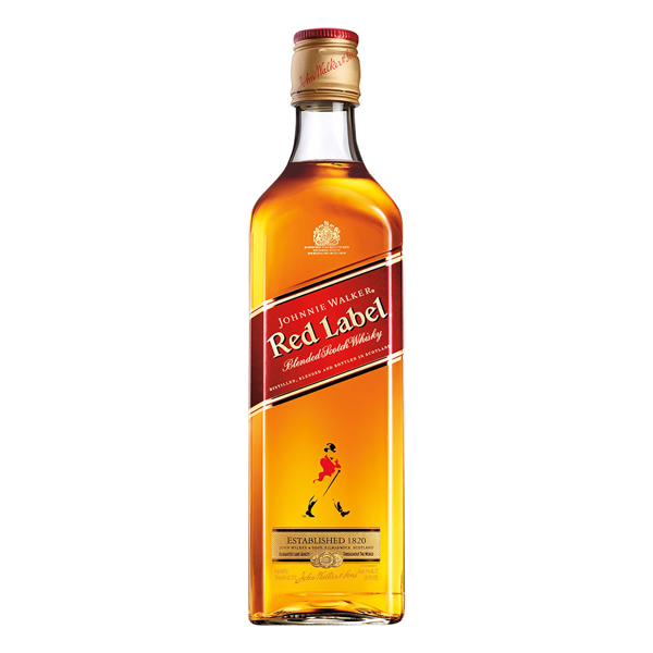 Whisky: Whisky Johnnie Walker Red Label 1L - Johnnie Walker red label é o blend pioneiro, que lançou o nosso whisky no mundo. muito versátil e universalmente atraente, com sabor intenso e vigoroso que se destaca mesmo quando misturado.