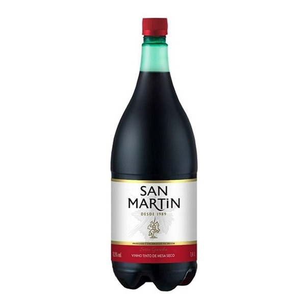 Vinho (Garrafa Pet): Vinho Nacional San Martin Tinto Seco 1,4L - Os vinhos San Martin têm como característica o amor que a família Panizzon tem por onde ela iniciou a sua trajetória de sucesso, San Martin é o nome da Capela onde a Vinícola Panizzon está sediada no interior de Flores da Cunha desde 1960.