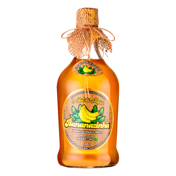 Cachaça: Aguardente Bananazinha 900ml - A mais famosa da família, com um aroma inconfundível e um sabor único que desce suave. Perfeita para os grandes apreciadores do verdadeiro sabor da Banana!