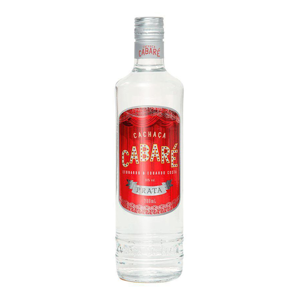 cachaças: Cachaça Cabaré Prata 700ml - A Cachaça Cabaré surgiu por iniciativa do Sr. José Tápparo, que em 1978 resolveu produzir cachaça para o consumo próprio e presentear os amigos. A cachaça fez tanto sucesso que começaram a querer comprá-la. Foi então que José Tapparo viu ne