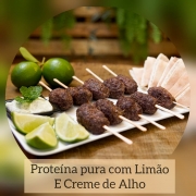 Árabes: Mini Kafta - 1 Porção (Ingredientes: Creme de Alho, kafta, Limão, Pão Sirio Artesanal)