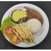 Executivo Brasa Burguer: Carne Bovina ao Molho Mel e Mostarda - Executivo na Brasa (Ingredientes: Alface, Arroz, Carne bovina grelhada na brasa em forma de hambúrguer de 150g ao molho madeira, Carne grelhada na brasa em forma de hambúrguer de 150g ao molho mostarda com mel, Farofa, Feijão, Fritas, Tomate)