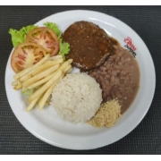 Executivo Brasa Burguer: Cordeiro ao Molho Chimichurri - Executivo na Brasa (Ingredientes: Alface, Arroz, Cordeiro grelhado na brasa em forma de Hambúrguer de 150 ao molho Chimichurri, Farofa, Feijão, Fritas, Tomate)