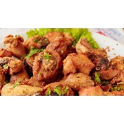Porções: Frango a Passarinho Cód-4627 - Porção (Ingredientes: Acompanha: Vinagrete & Maionese Sachê, Porção Com Aproximadamente 900gr(crua), Porção de Frango a Passarinho preparado com tempero Especial Da Casa)
