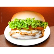Lanches: X-Filé de Frango Salada Cód-7062 - Lanche (Ingredientes: Alface, Filé de Frango Grelhado, Pão Francês, Queijo Prato, Tomate)