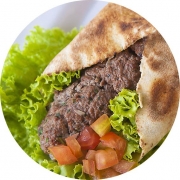 Sanduíches: Kebab / Shawarma Kafta - Kebab´s (Ingredientes: AD Alface, AD Batata, AD Cebola, AD Tomate, Carne Kafta AD, Molho Creme de Alho AD, Pão sirio)