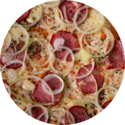 Tradicionais: Calabresa - Pizza Família (Ingredientes: Calabresa, Cebola, Molho, Mussarela, Orégano)
