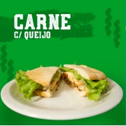 Beiruth: Beiruth de Carne Com Queijo - Sanduiches especiais (Ingredientes: Alface, Mussarela, Tomate)