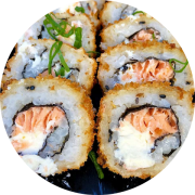 Hot Rolls: Ura Hot Crocante 10und. - Hot Roll de Salmão, Cream Cheese, Cebolinha e Gergelim Moído