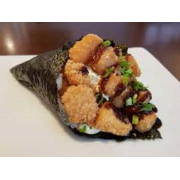 Temakis: Temaki com salmão empanado - Temaki Tradicional (Ingredientes: Arroz, Cebolinha, Cream Cheese, salmão empanado)
