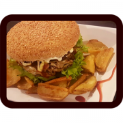 Lanches: 039-Hambúrguer Clássico - Lanche Tradicional (Ingredientes: Alface, Batata Rústica, Hambúrguer, Molho Tasty, Pão de Mac, Queijo)