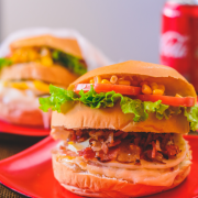 Hambúrguer: N-01-FLORIANINHO* ( MISTO QUENTE)* - Hambúrguer (Ingredientes: 2 Presuntos, 2 Queijos, Pão)