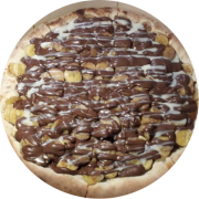 Doces: 77-Banana III - Pizza Grande (Ingredientes: Açucar, Banana Fatiada, Canela, Chocolate ao Leite, Leite Condensado)