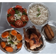Frango: -Frango na brasa a verão - Frango P/ 2 Pessoas (Ingredientes: Alface, Arroz, Cebola, Legumes, Tomate)