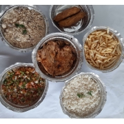Frango: -Filet de frango grelhado - Frango P/ 2 Pessoas (Ingredientes: Arroz, Banana, Farofa, Fritas, Molho a campanha)