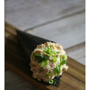 Temakis: Temaki Salmão Grelhado200 gramas - Alga, Arroz de Sushi, Salmão Grelhado, Cream Cheese e Cebolinha