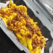 Batata Fritas: Batata Cheddar e Bacon - Com molho especial