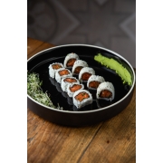 Uramakis: Uramaki Niru - Tartar de Salmão Misturado C/ Cebolinha