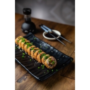 Hot Rolls: Ebi Roll - Uramaki de Camarão e Cream Cheese, Empanado na Farinha Panko, Finalizado C/ Molho Tarê, Gergelim e Cebolinha