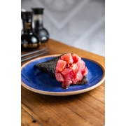 Temakis: Temaki Magurostra - Temaki (Ingredientes: Atum, Molho de Ostra)