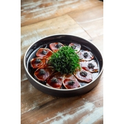 Sashimis do Chef (10 un): Sashimi do Chef 3 - 10 Cortes de Atum Selado C/ Molho Tarê, Ovas de Capelim e Crispy de Couve