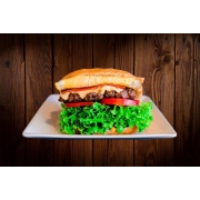 Hambúrguer: Big Xis Burguer - Lanche | Grande (Ingredientes: 02 Fatias de Presunto, 02 Fatias de Queijo, 02 Hambúrgueres, Alface, Ervilha, Maionese, Milho, Ovo, Pão, Tomate)