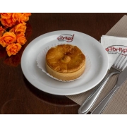 Salgados: Mini Torta de Frango Com Catupiry Cód-2110 - Mini torta feita com massa de empada, recheio de frango desfiado e requeijão