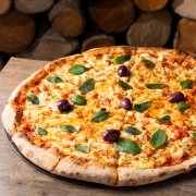Clássicas: 05 - Bili Bili - Pizza Grande (8 Fatias 35cm) (Ingredientes: Manjericão, Molho de Tomate Italiano, Muçarela, Orégano, Palmito, Tomate Picado)