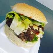 Hamburguer: Hamburguer Carne - Lanches (Ingredientes: Alface, Carne, Catchup, Maionese, Molho Barbecue, Mostarda, Queijo, Tomate)