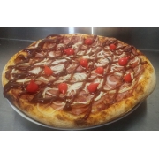 Pizzas Salgadas: Calabresa Premium - Pizza Grande - 35cm - 8 fatias (Ingredientes: Molho de Tomate, Muçarela, Tomate, Calabresa Fatiada, Cebola Fatiada, Molho Barbecue, Pimenta Biquinho, Orégano)