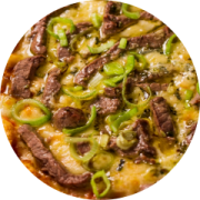 Premium: Filé da Casa - Pizza Grande (Ingredientes: Alho, Alho Poró, Azeite de Oliva, Filé Mignon, Gorgonzola, Molho de tomate, Mussarela, Orégano)