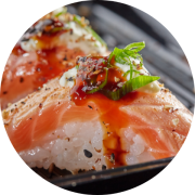 Porção: Niguiri Maçaricado - Porções (Ingredientes: Cebolinha, Cream Cheese, Gergelim, Tarê)