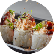 Porção: Uramaki Grelhado 10 unidades - Porções (Ingredientes: Cebolinha, Cream Cheese, Gergelim, Tarê)