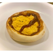 Esfihas Salgadas: Esfiha Frango com Barbecue - Frango Desfiado, Cebola, Tomate e Barbecue