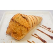Hot Temaki: Temaki Haruhot salmão - Enrolado de harumaki, Arroz, Salmão, Cheese, Cebolinha, Gergelim, Empanado e Frito