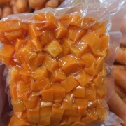 Processados: Cenoura Picada a vácuo 400g - R$19,99 Kg