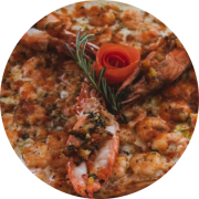 Peixes: Camarão à Provençal - Pizza Grande (Ingredientes: Camarões Preparados a Provençal, Sobre Mozarela de Búfala, Alho Poró)