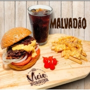 Hambúrguer: Combo Malvadão - Hambúrguer (Ingredientes: Alface, Bacon, Carne - 150g, Cheddar)