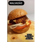 Hambúrguer: Hambúrguer Malvadão - Hambúrguer (Ingredientes: Alface, Bacon, Carne - 150g, Cebola Caramelizada, Cheddar)