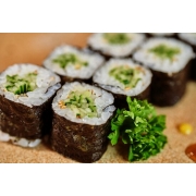 Enrolados: Hossomaki Pepino 10 und - Alga arroz pepeino