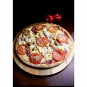 Super Pizza - Mussarela, calabresa, milho, azeitona, ovo